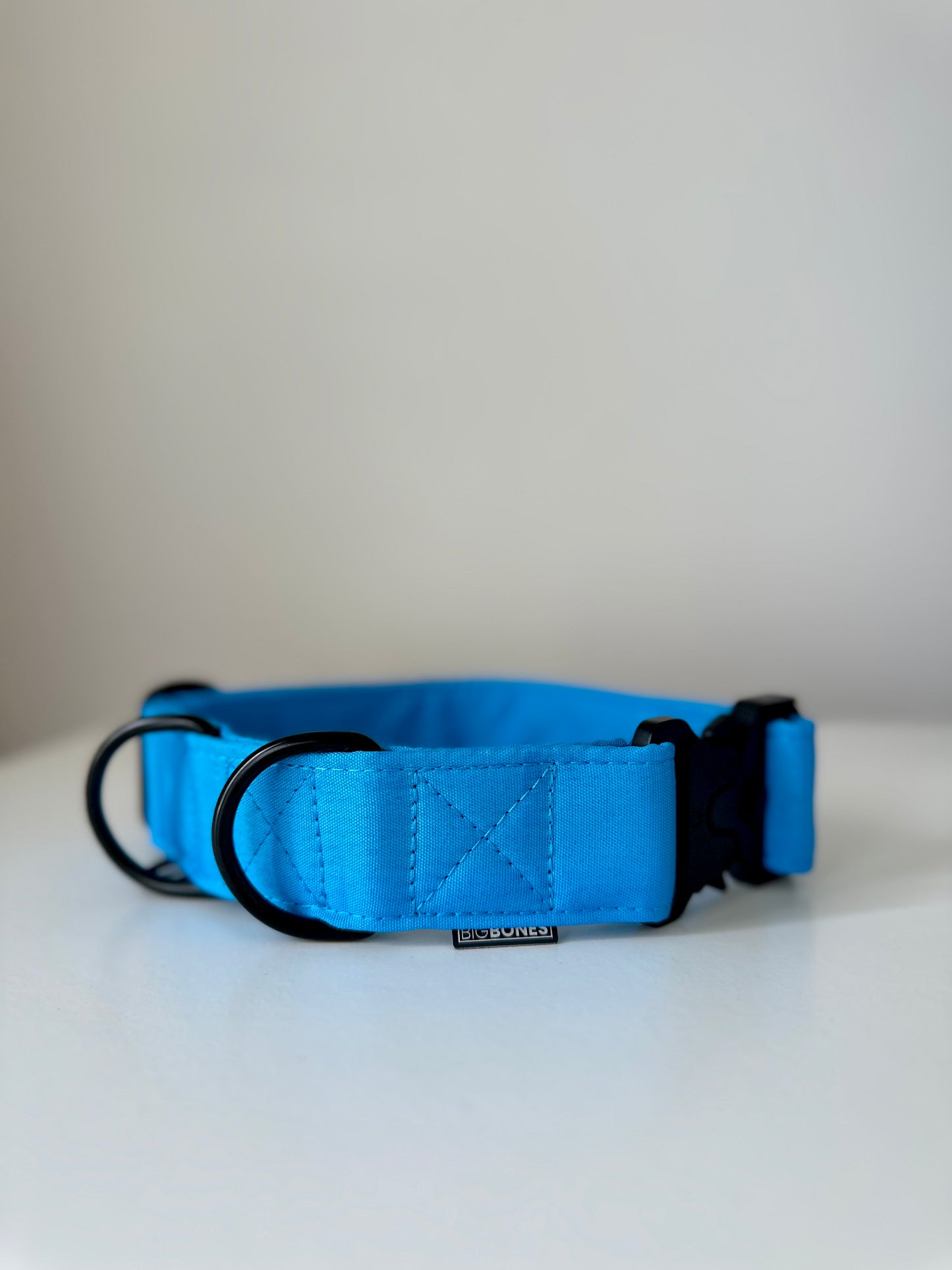 IT'S BLUE OBOJEK