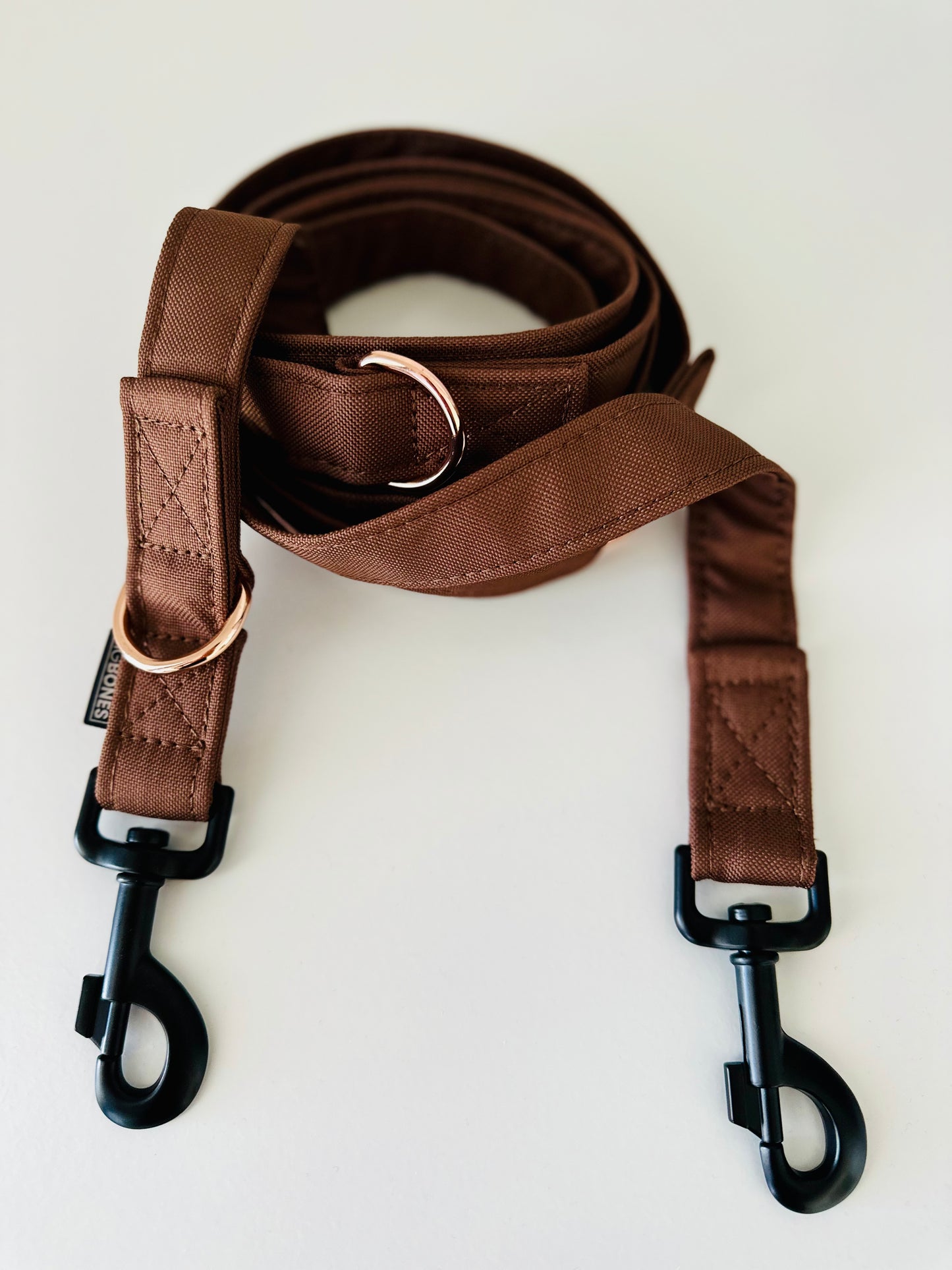 IT'S BROWN PŘEPÍNACÍ VODÍTKO